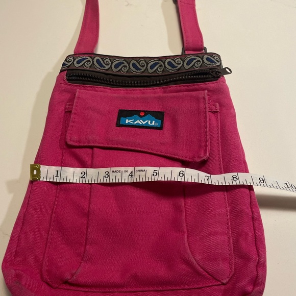 KAVU Keeper Cross Body Cotton Canvas Bag in Weathered Pink - Picture 11 of 11